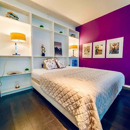 Апартаменты Miami Lovely Romantic Garden With Whirlpool *