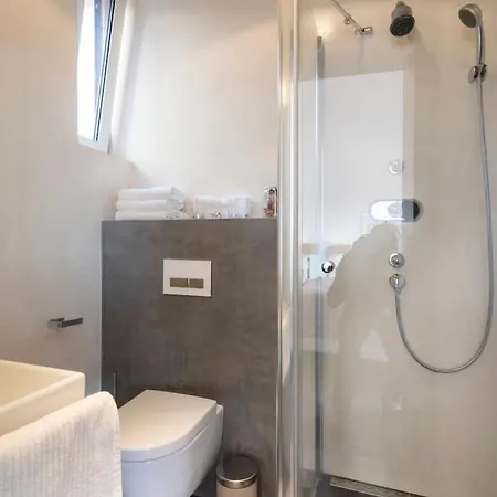 Апартаменты Miami Lovely Romantic Garden With Whirlpool *