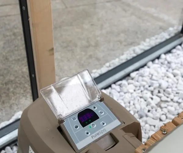 Miami Lovely Romantic Garden With Whirlpool Apartmán Praha