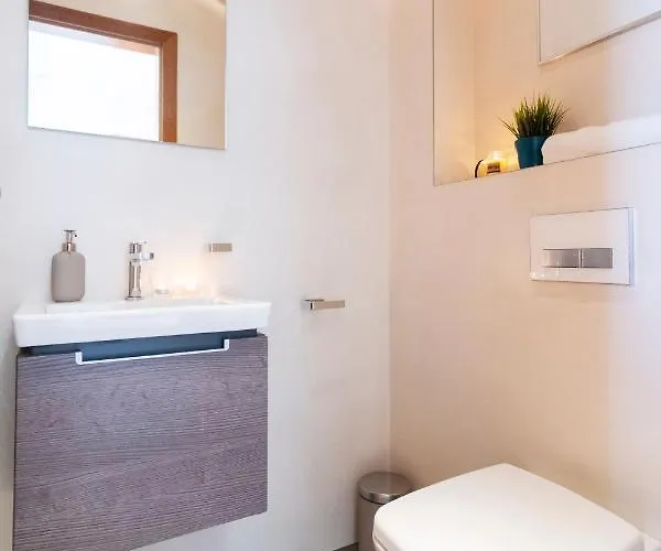 Miami Lovely Romantic Garden With Whirlpool Praha