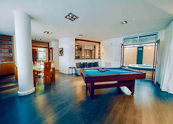 Miami Lovely Romantic Garden With Whirlpool *