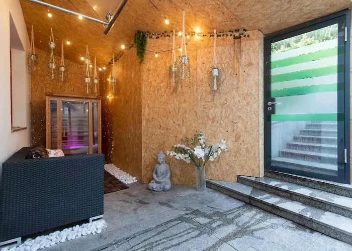 Miami Lovely Romantic Garden With Whirlpool Apartmán