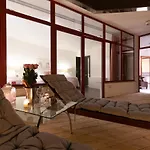 Miami Lovely Romantic Garden With Whirlpool Prag