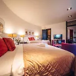 Miami Lovely Romantic Garden With Whirlpool * Prag