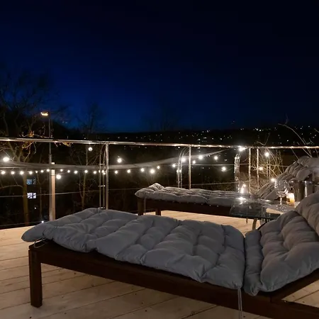 Miami Lovely Romantic Garden With Whirlpool * Praga